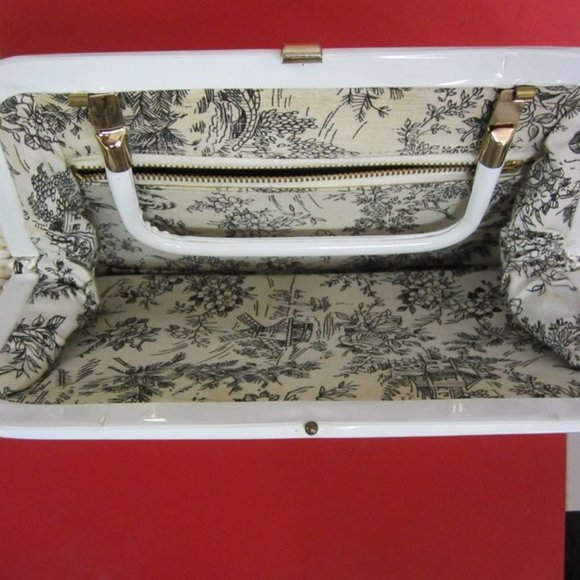 VINTAGE 50'S IVORY CROCHETED STRAW SMALL BAG W/METAL PAINTED HANDLE , VERY RETRO - Picture 11 of 11